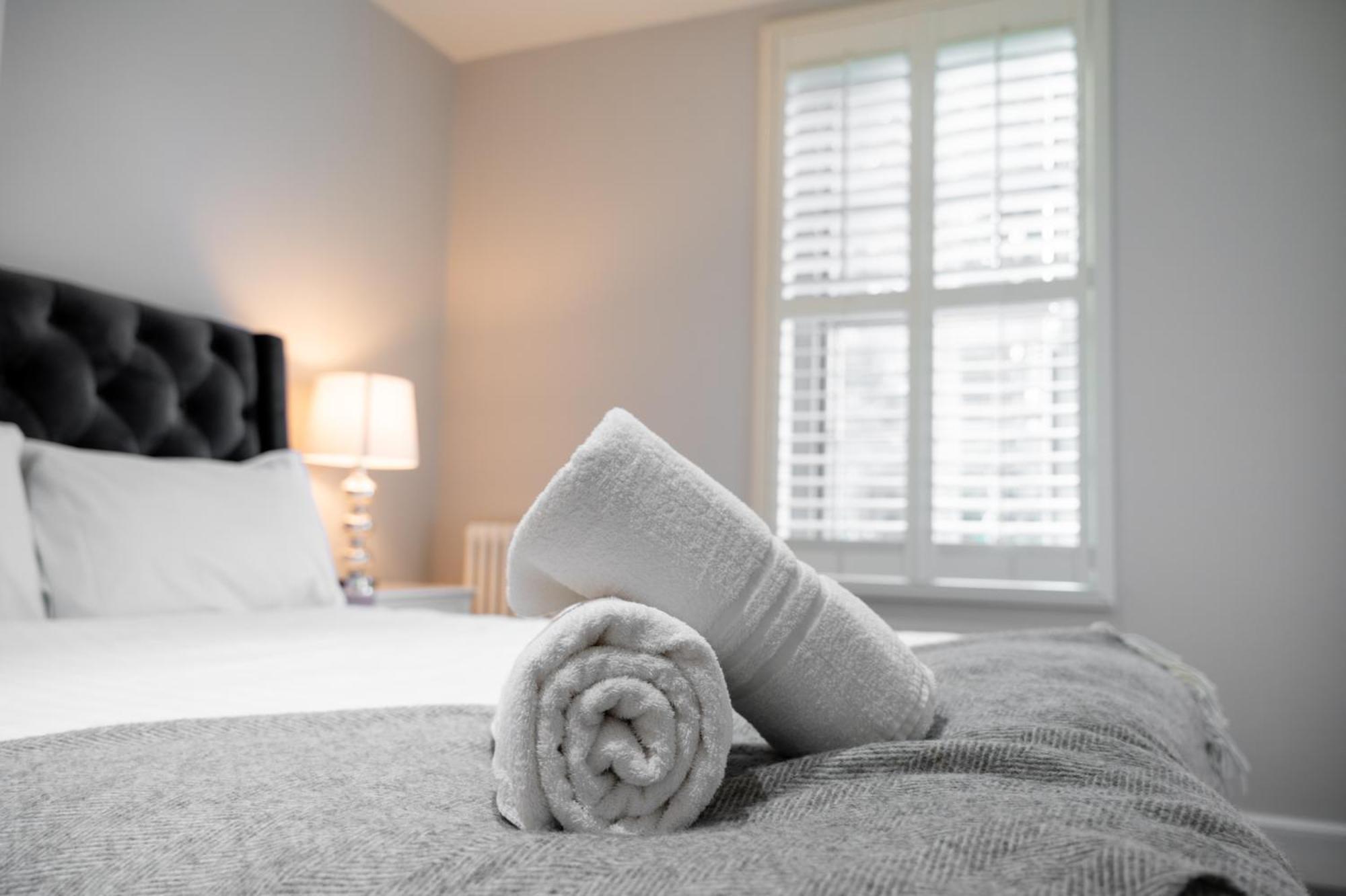 Escape Ordinary At Lough Erne Golf Village Енискилен Екстериор снимка